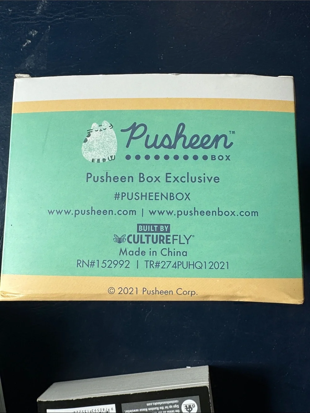 NIB Breathe Metal Candle Holder Pusheen Box Exclusive Spring 2021
